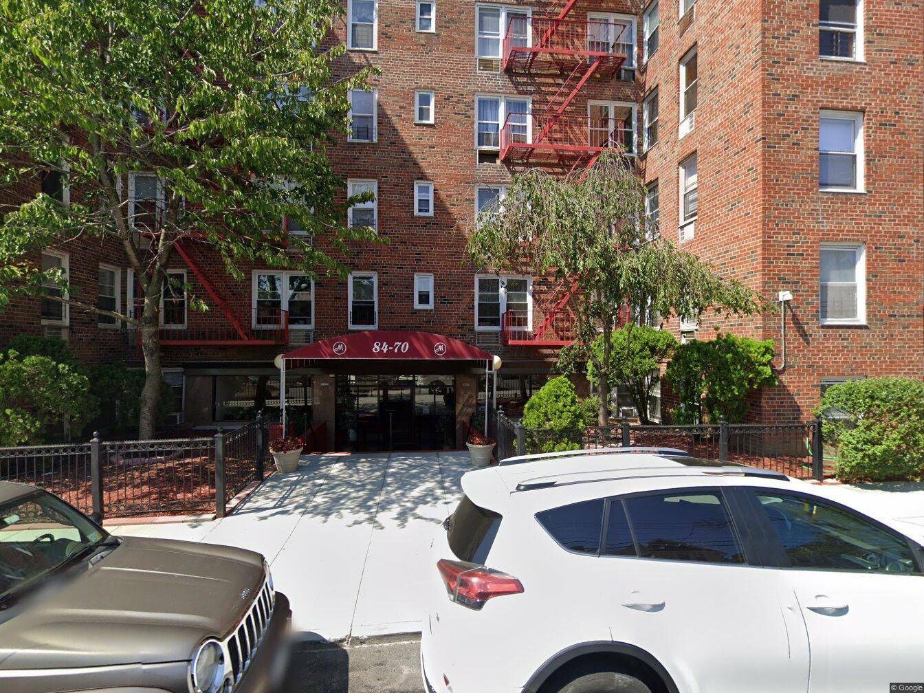 84-70 129th Street 4U — photo