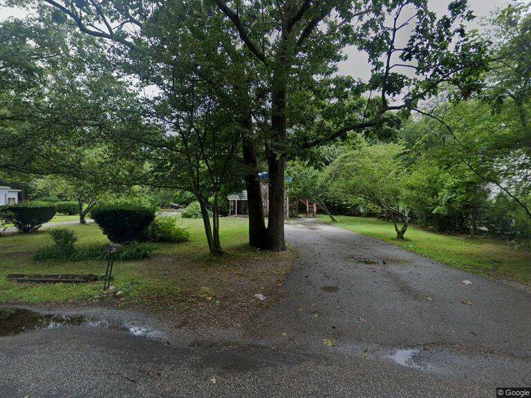 86 Homstead Dr — photo