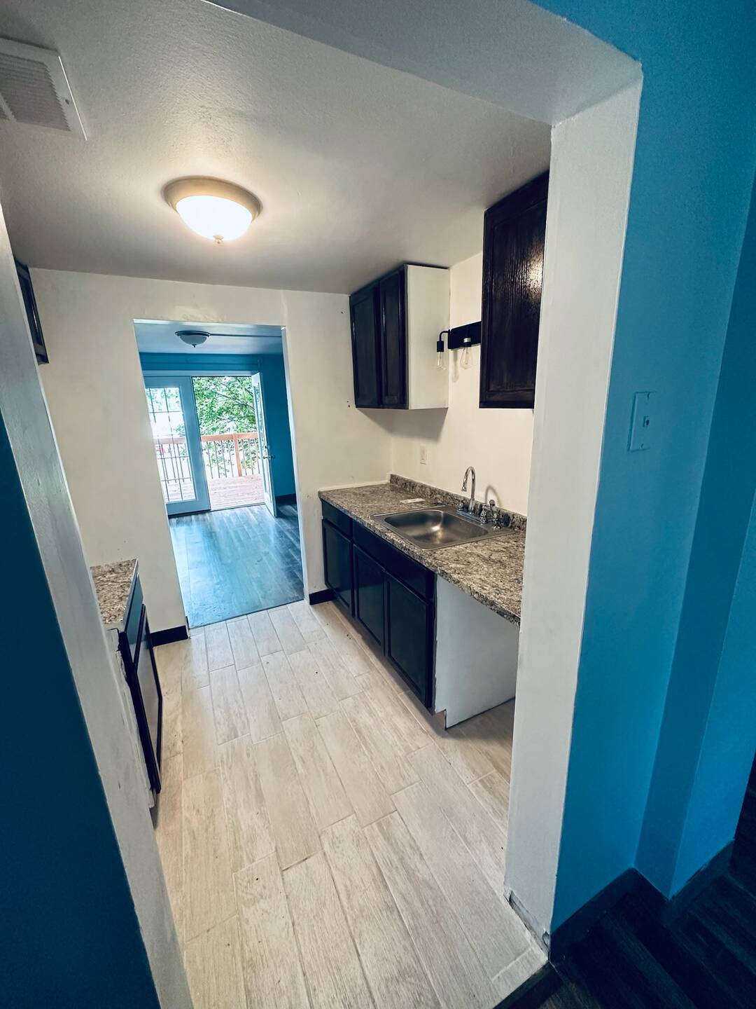 3730C Hialeah Ct — photo