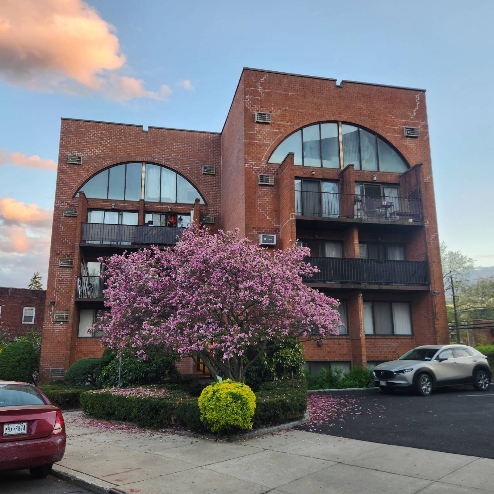 84-62 Austin Street C3 — photo