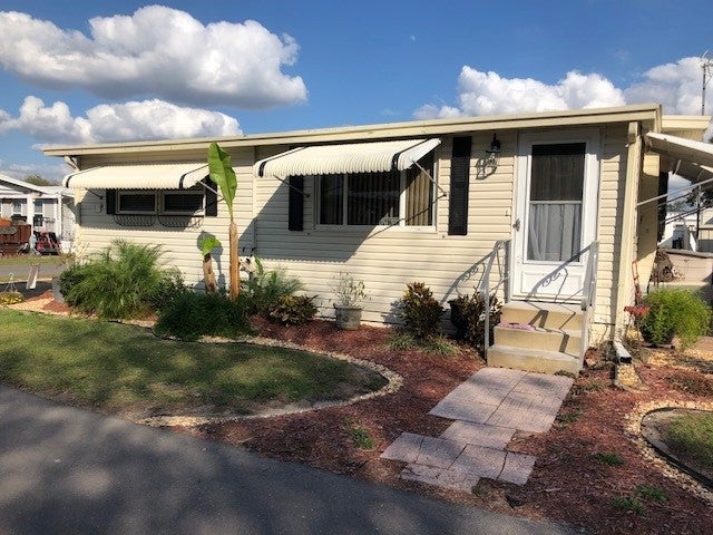 34604 Leisure Days Dr — photo