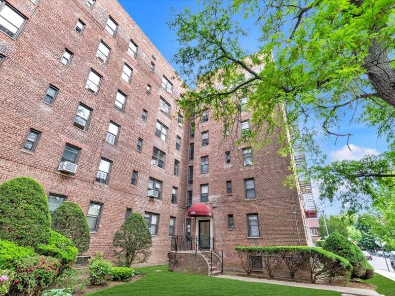1293 East 5th St 3D — photo