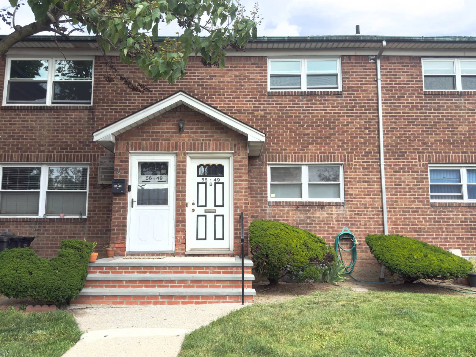 56-49B Utopia Pkwy — photo