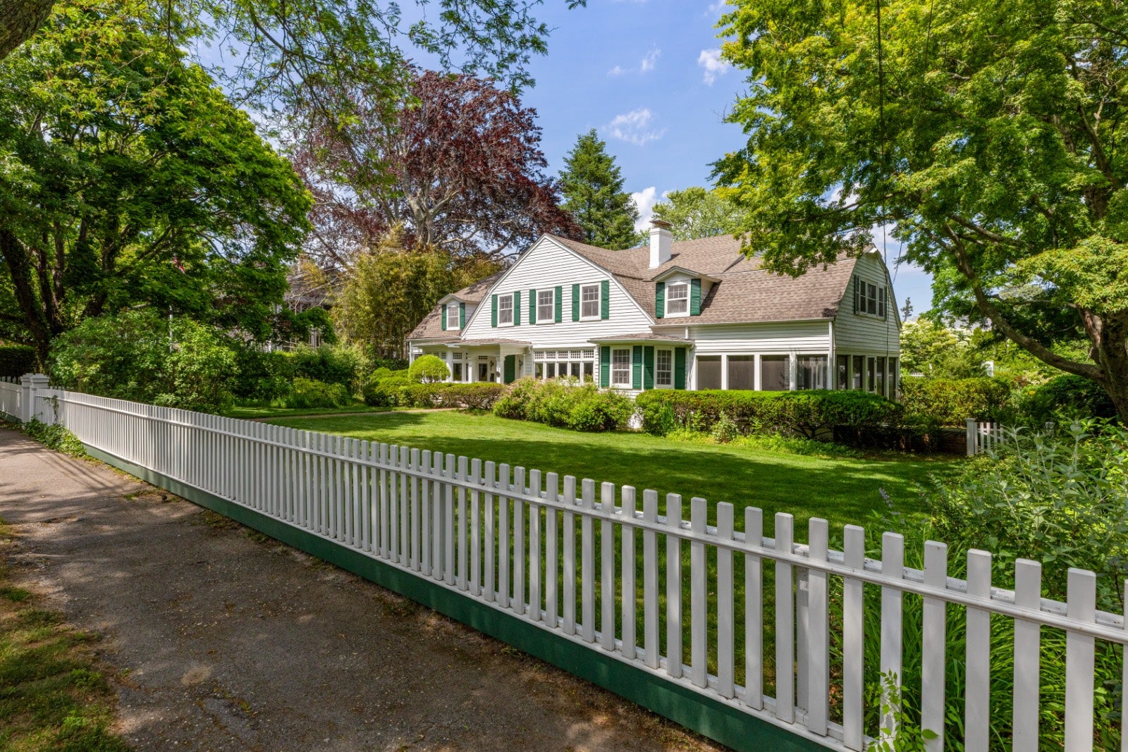 37 Bellport Lane — photo
