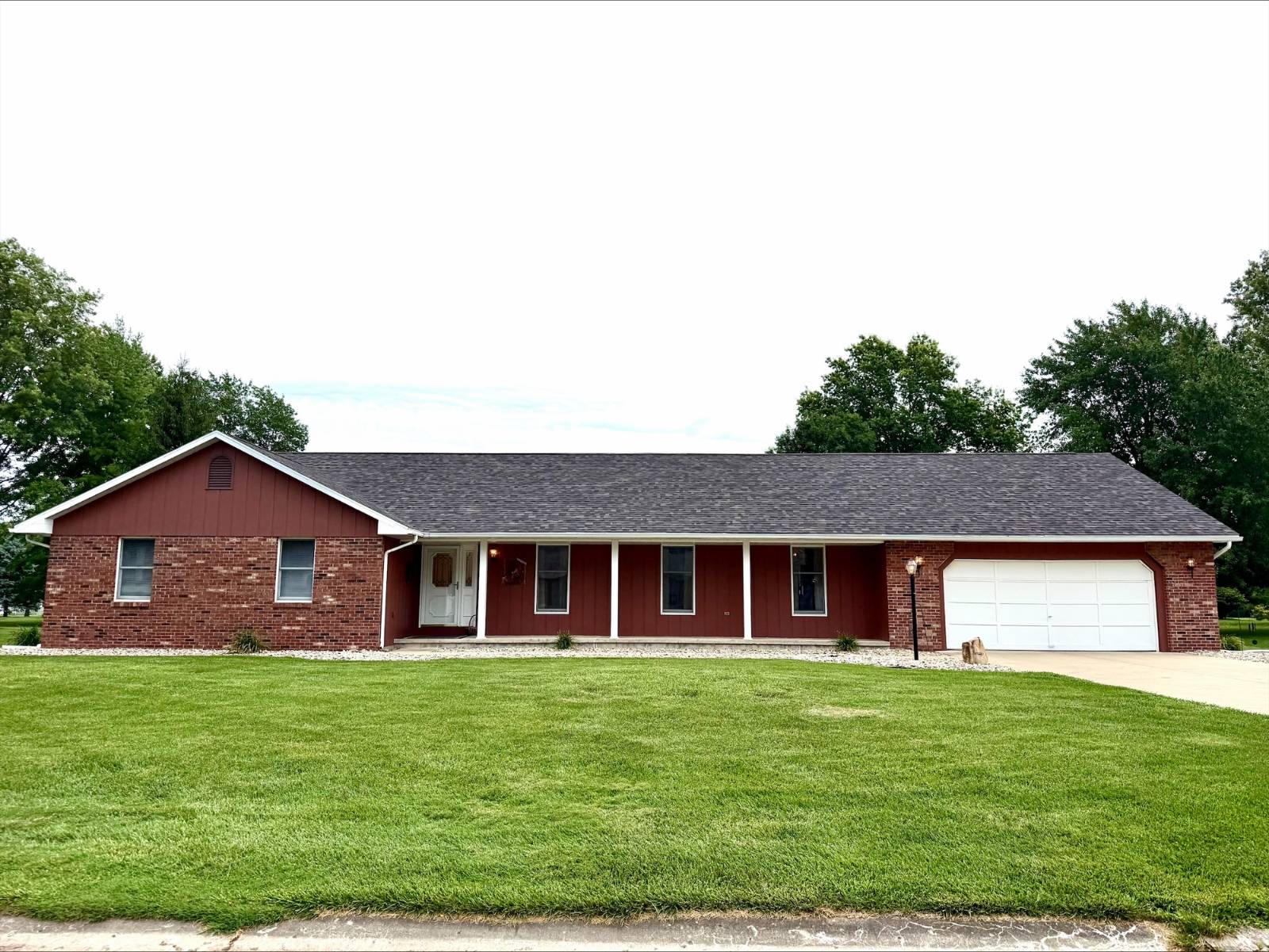1506 Meadowbrook — photo