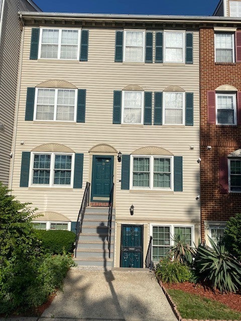 18 Colgate Dr — photo