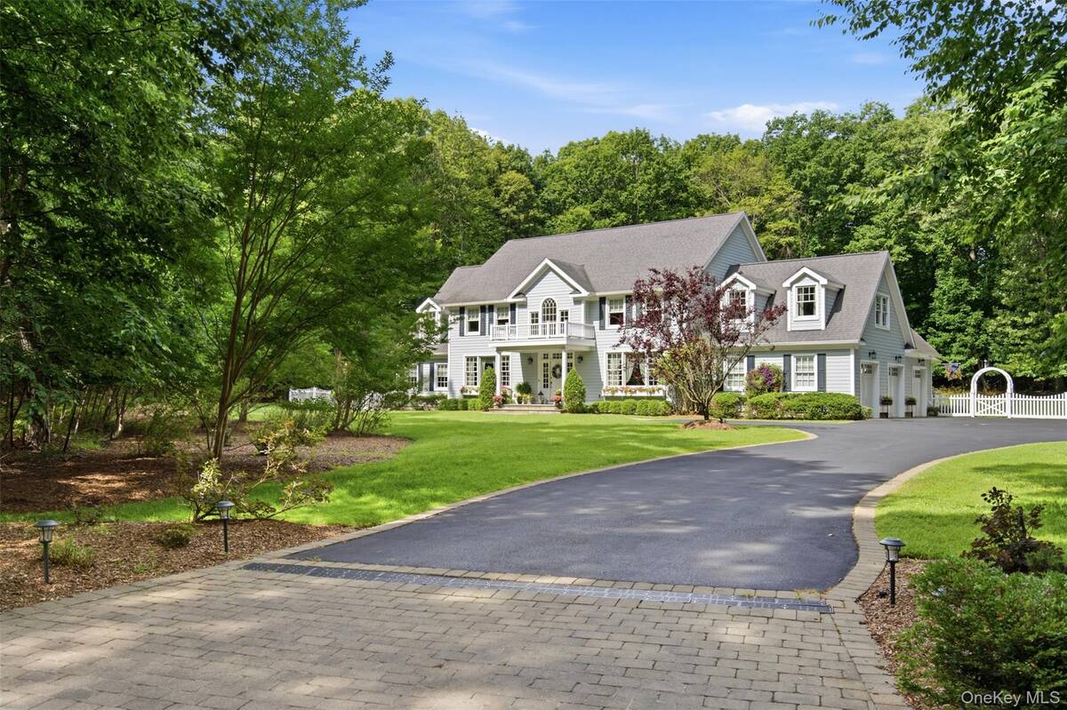 17 Forrest Drive — photo