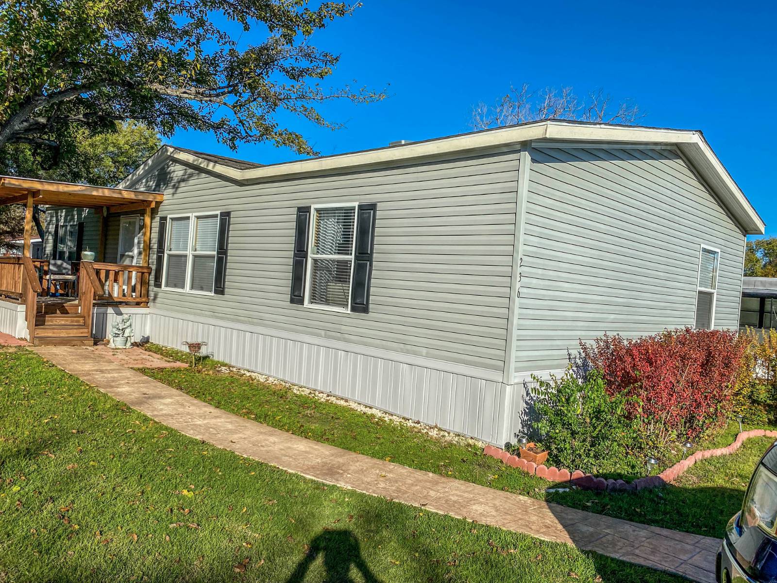 402 E State Highway 121 236 — photo