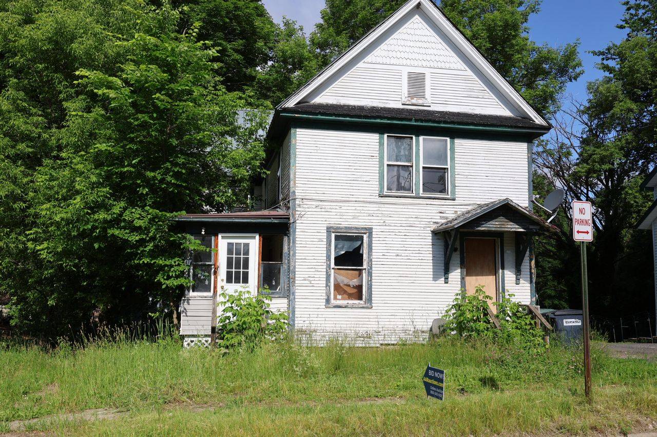 47 S Pearl St — photo