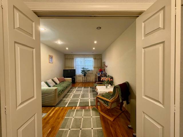 711 Montauk Ct 2a — photo