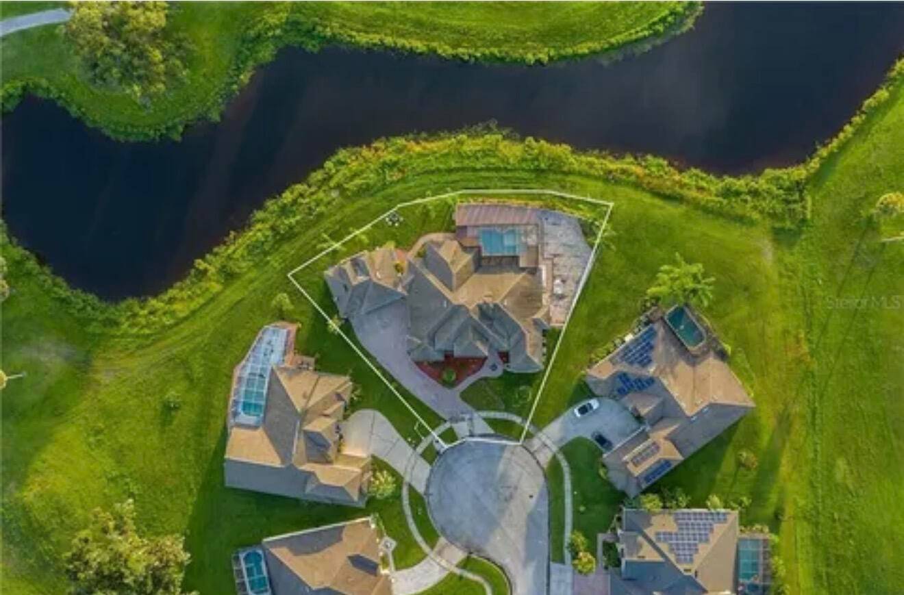 2120 Bunker View Ct — photo