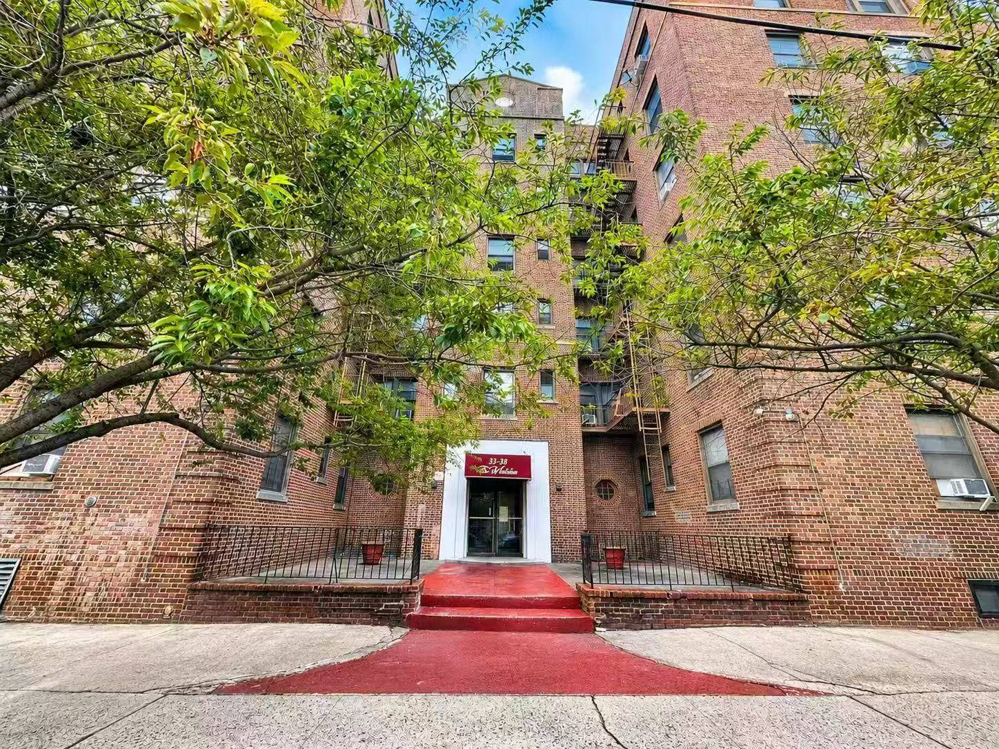 33-38 Parsons Blvd 5E — photo