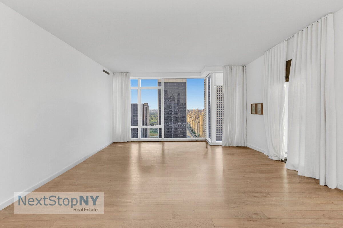 20 West 53rd Street 36a — photo