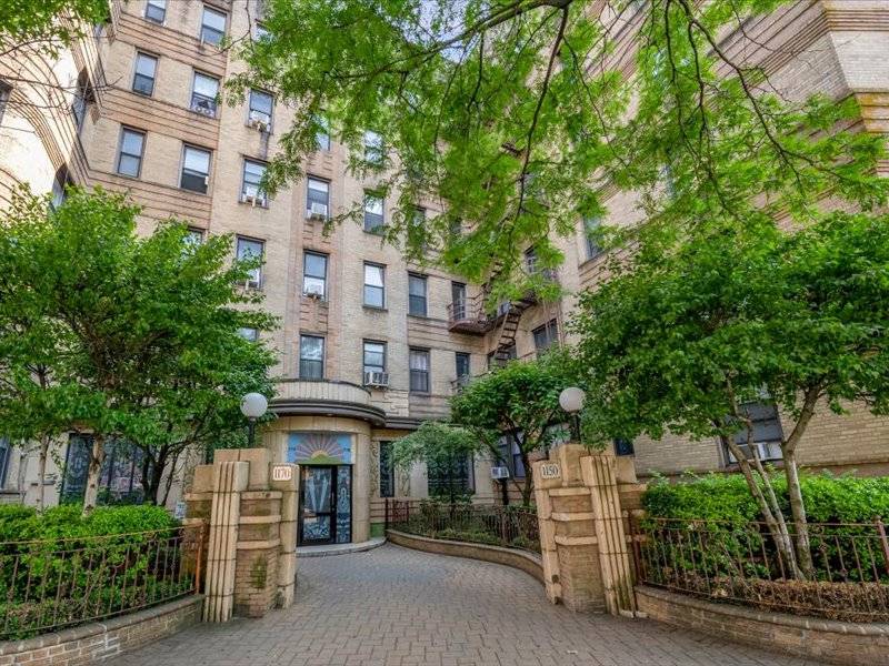 1150 Brighton Beach Ave 5N — photo