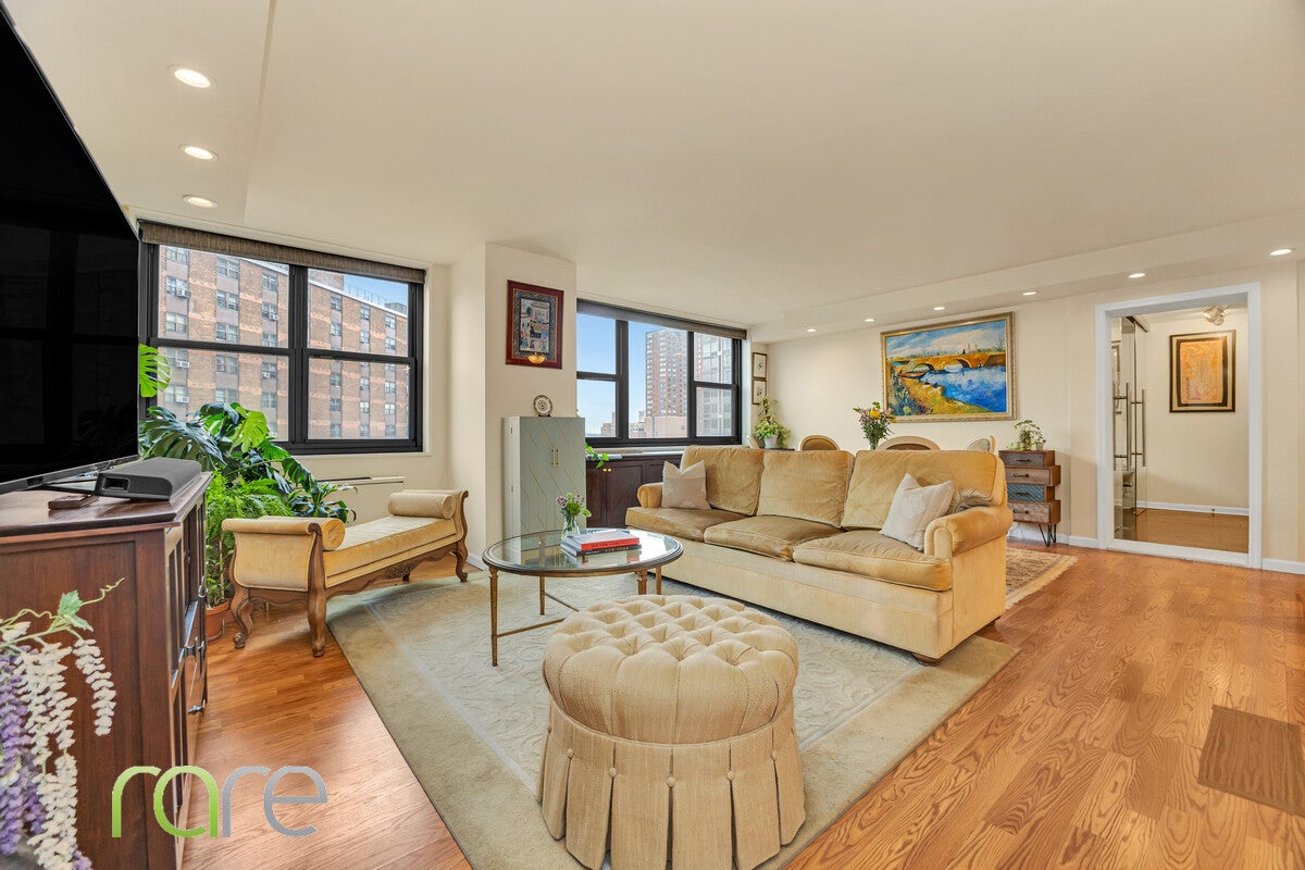 340 East 93rd Street 20Cde — photo