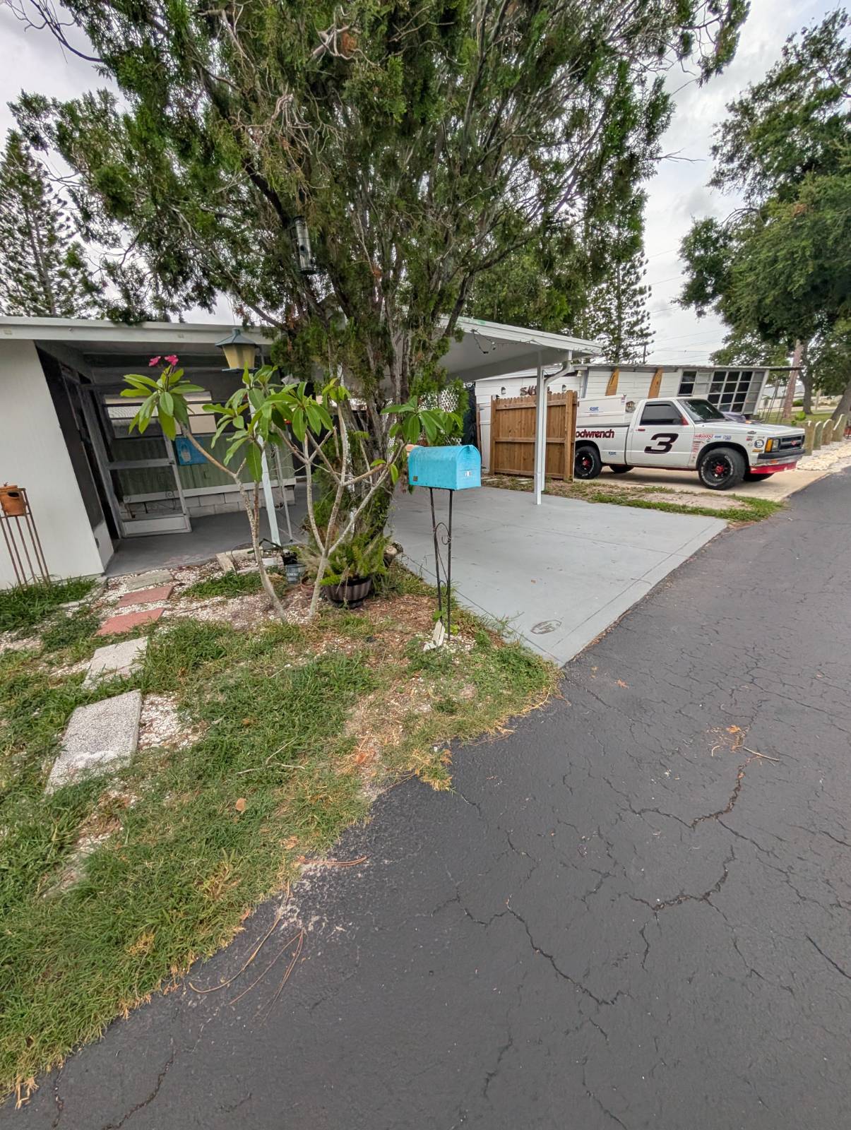 9333 Park Blvd 3B — photo