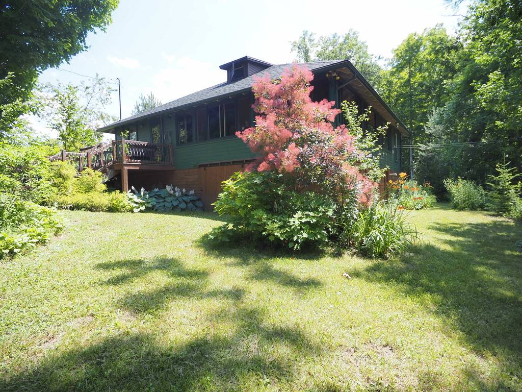 759 Young's Corners Rd — photo