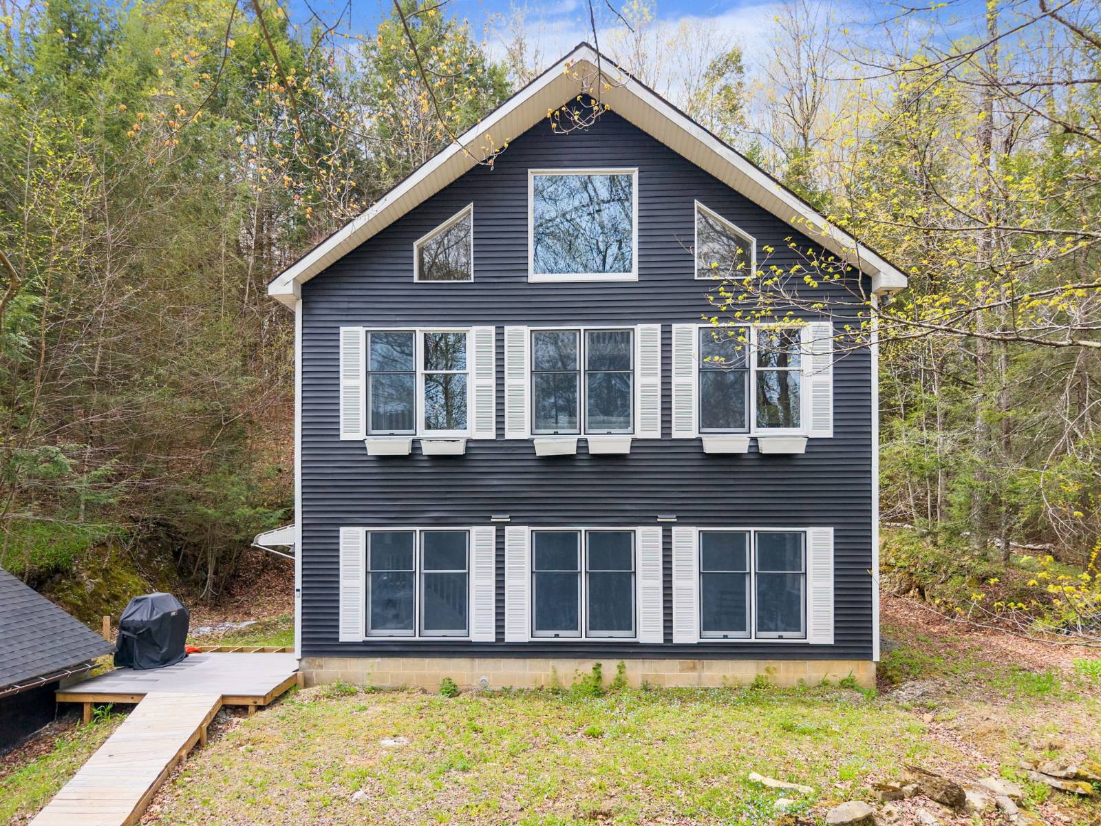 105 McNamee Road — photo