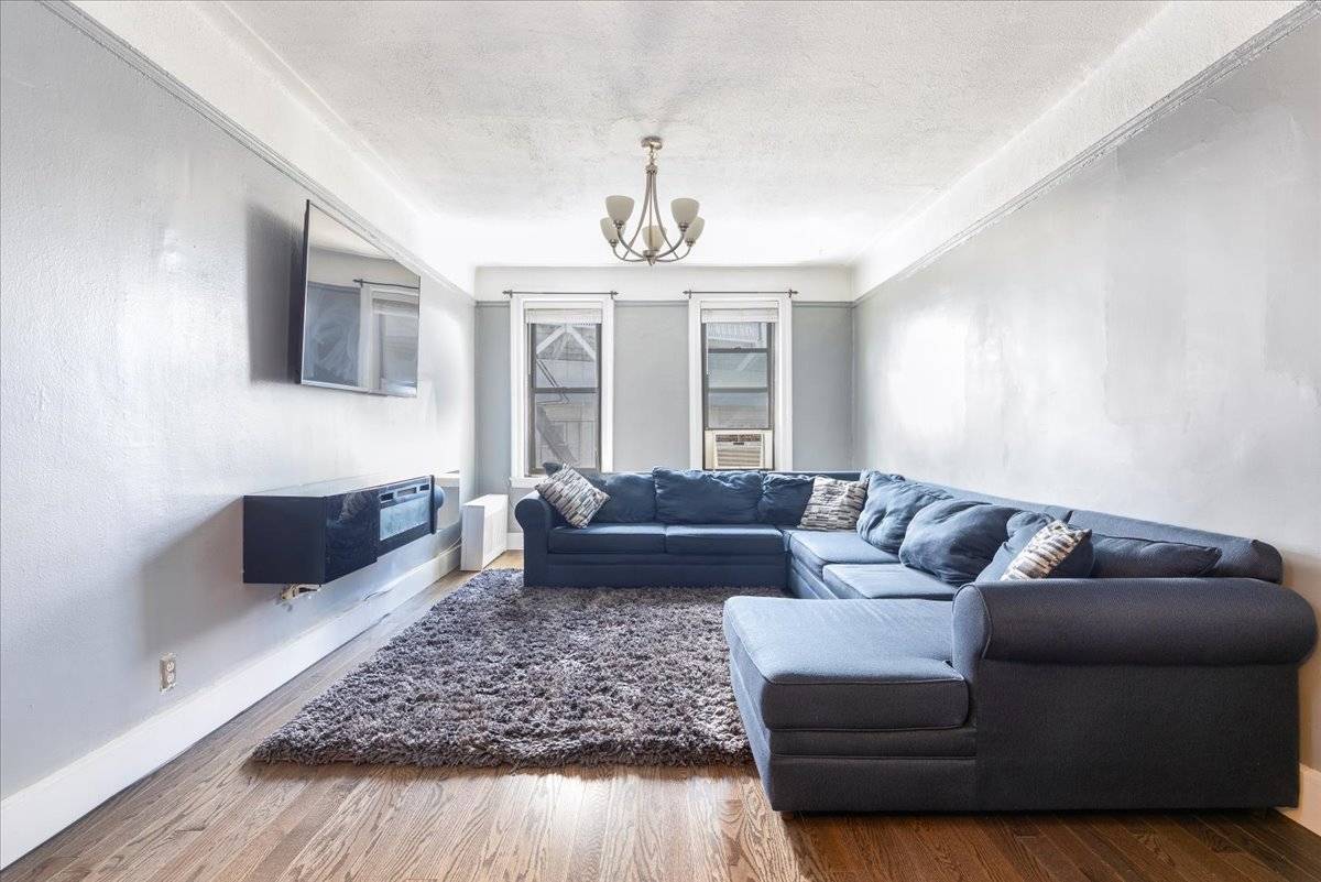 941 Jerome Avenue 10Fl 11Fl — photo
