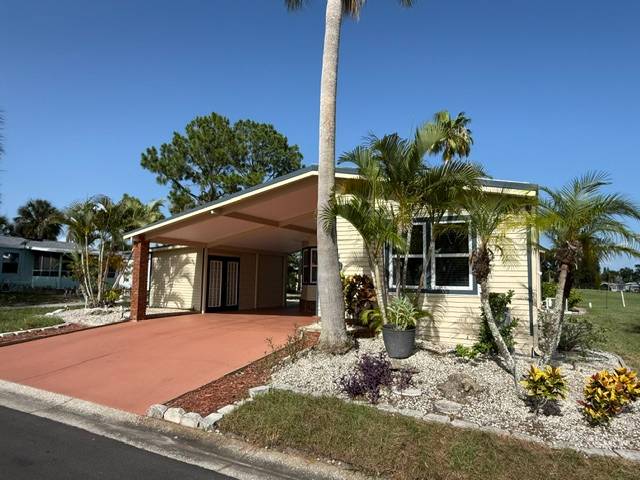 2151 Bayou Drive South — photo