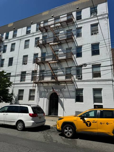 64-09 39th Avenue 42 — photo