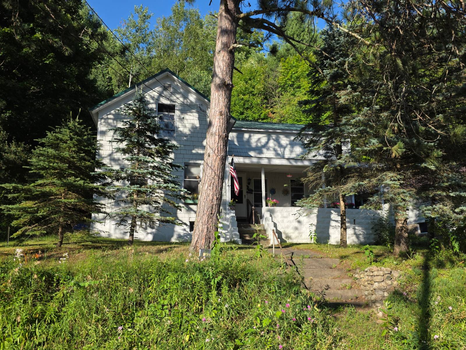 12062 Woodhull Rd — photo