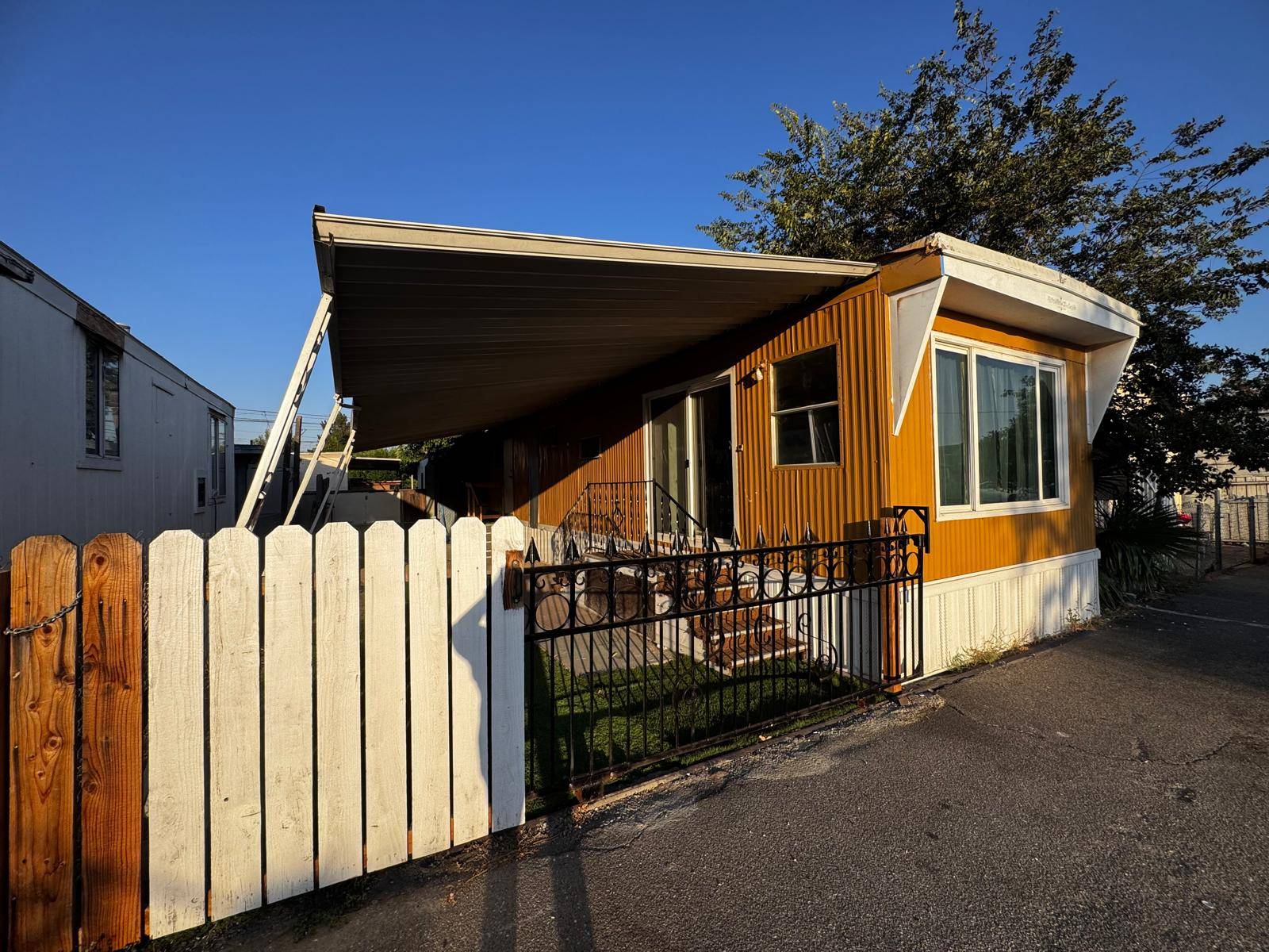1697 W Highland Ave Space 30 — photo