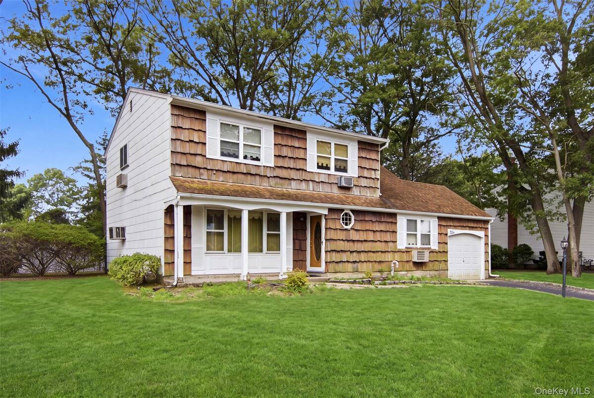 4 Smithtown Crescent — photo