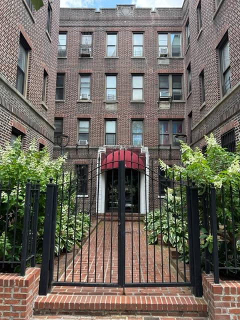 38-05 65th Street 3G — photo