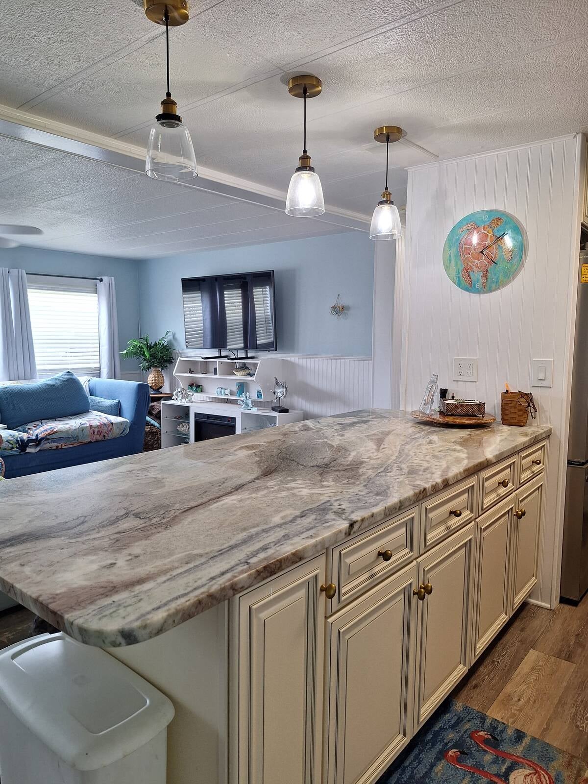 196 Arbor Lane 196 — photo
