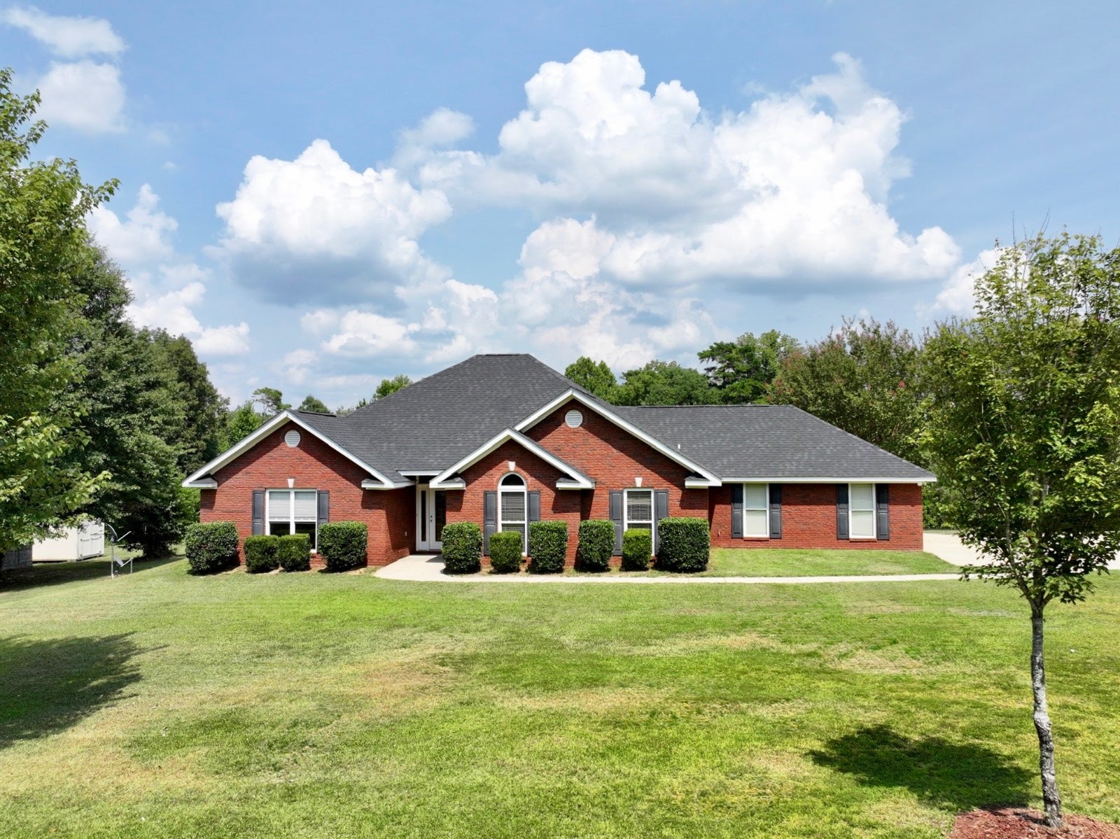 4355 Zimco Road — photo