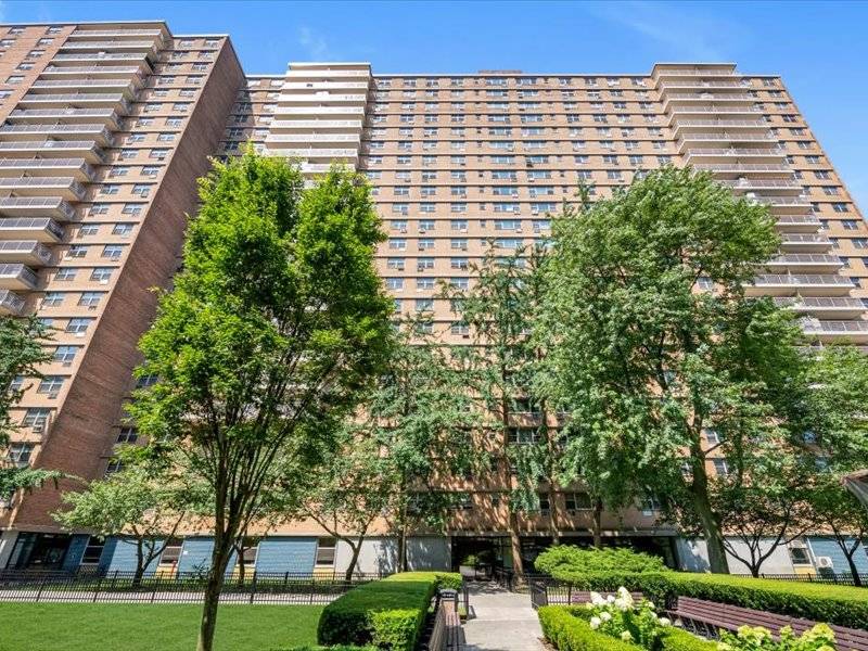 440 Neptune Avenue 8a — photo