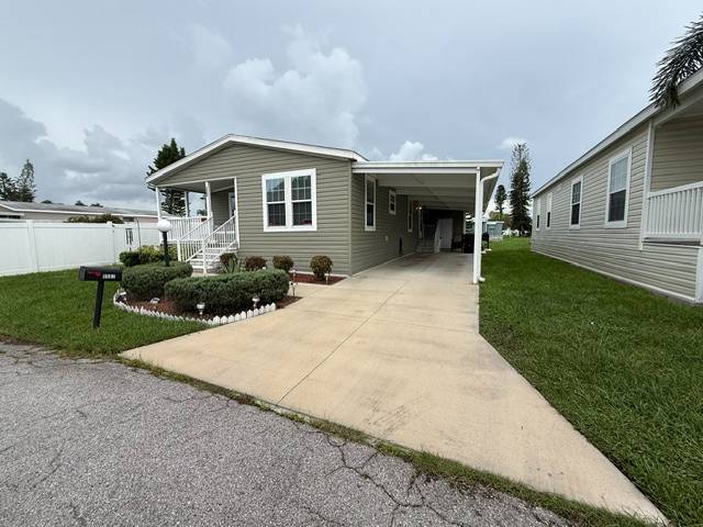 5507 Whistling Tree Lane — photo