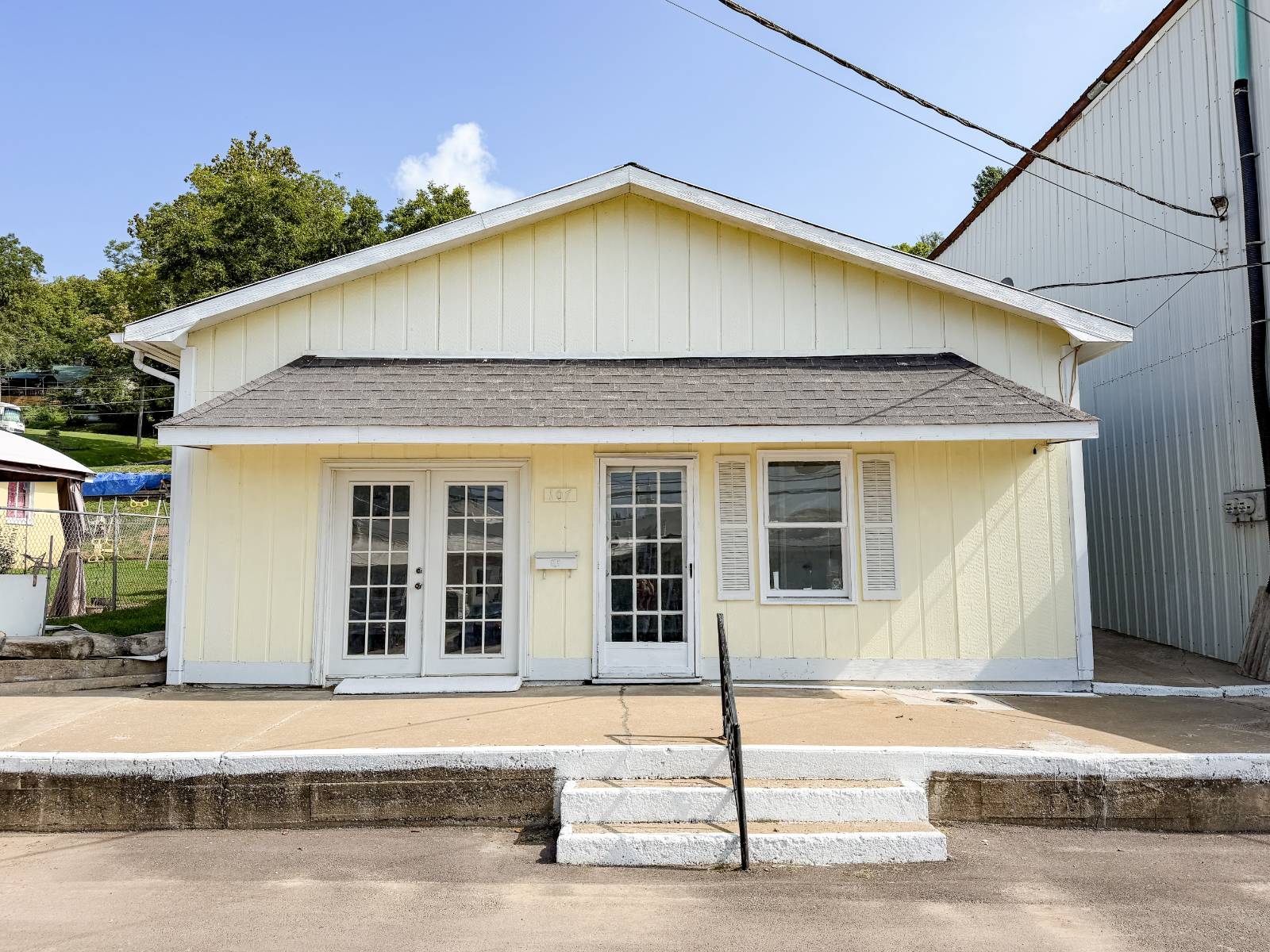 107 E Harrison Street, Brunswick, MO 65236 — photo 3