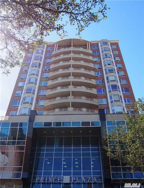 37-20 Prince Street 12H — photo