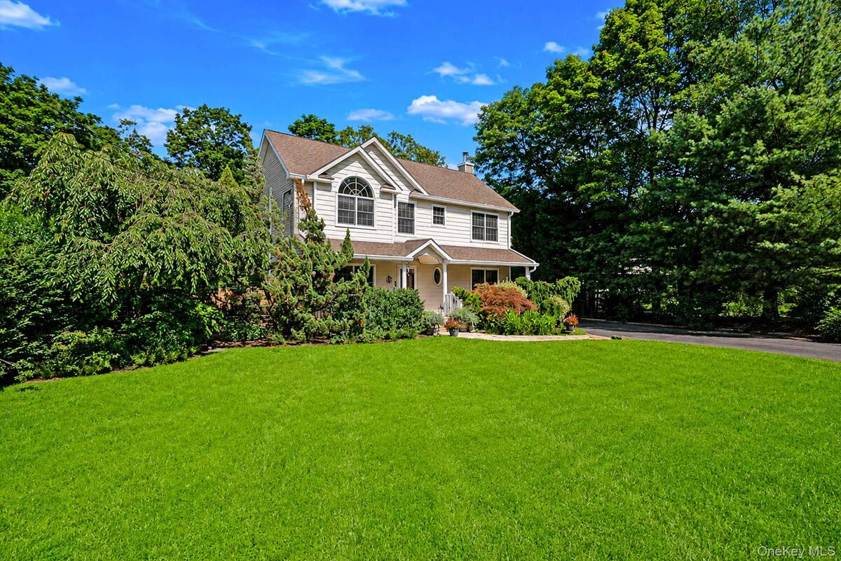 91 Traction Boulevard, Patchogue, NY 11772 — photo 2