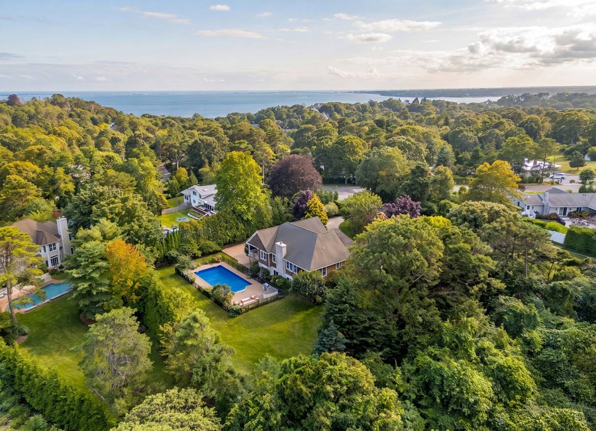 10 Peconic View Ct — photo