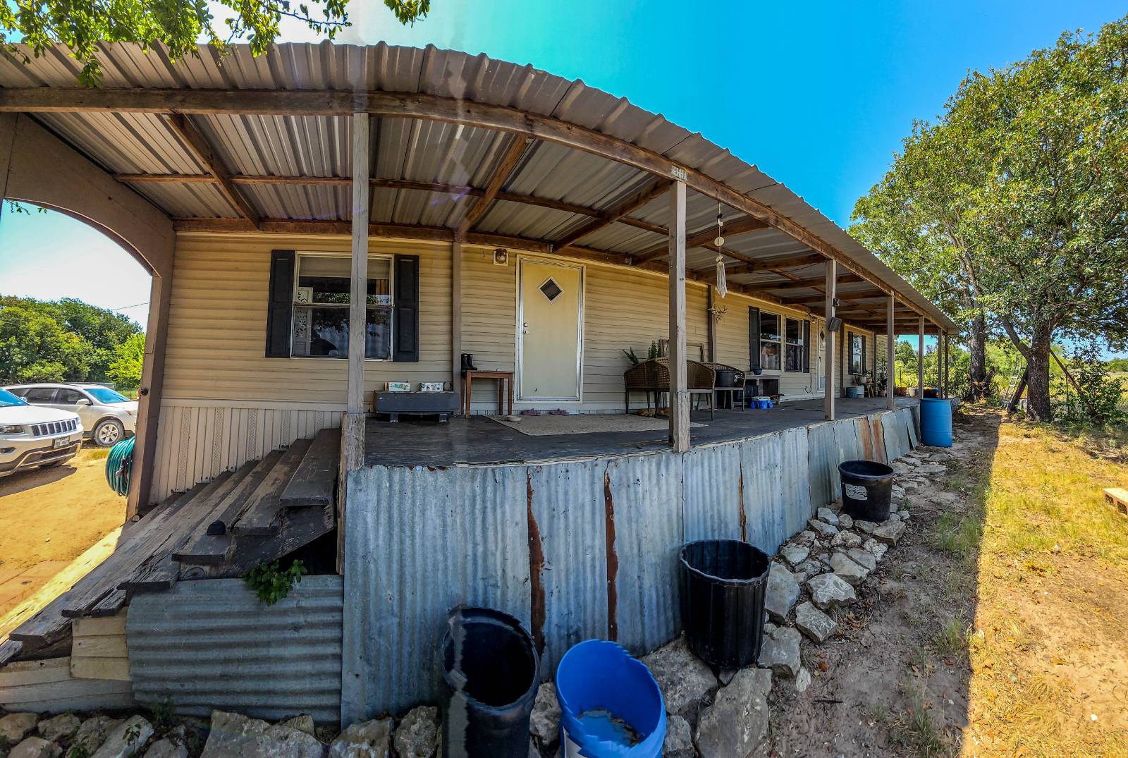 4042 CR 307 — photo
