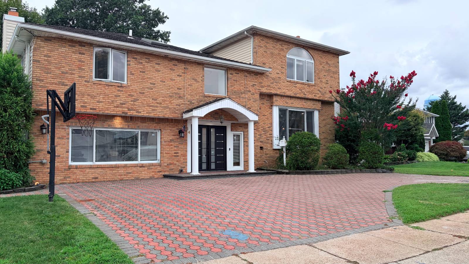64 Fox Pl — photo