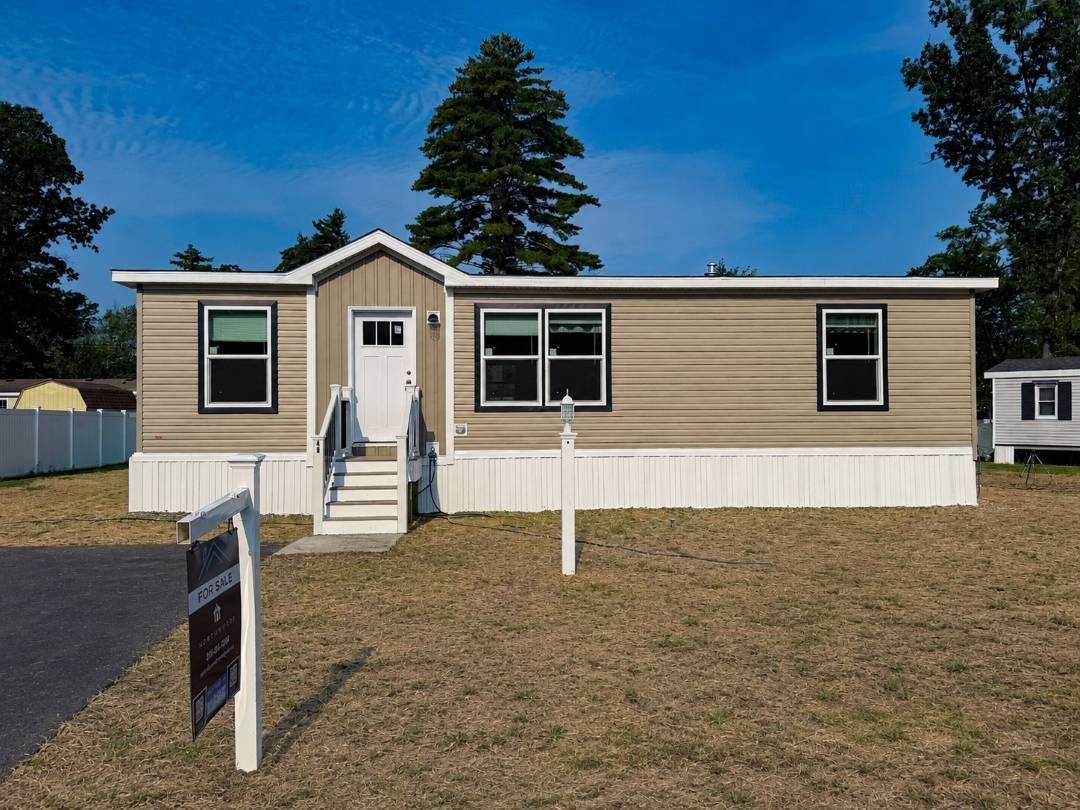 315 Stone Church Village 48 — photo