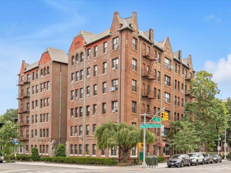 402 Bayridge Parkway 40 — photo