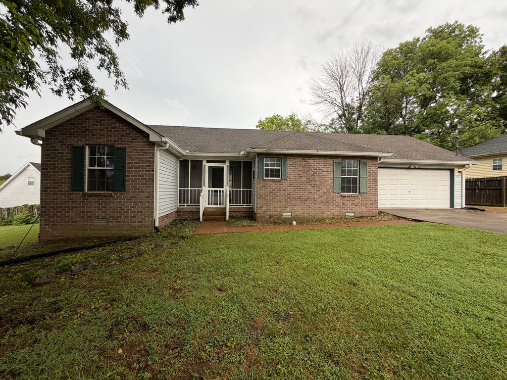 111 Tyler Ct — photo