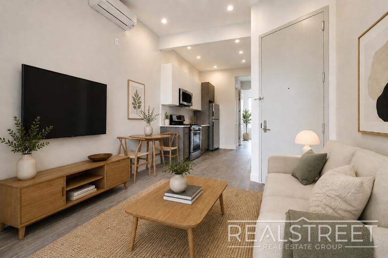 181 Chauncey Street 4L — photo