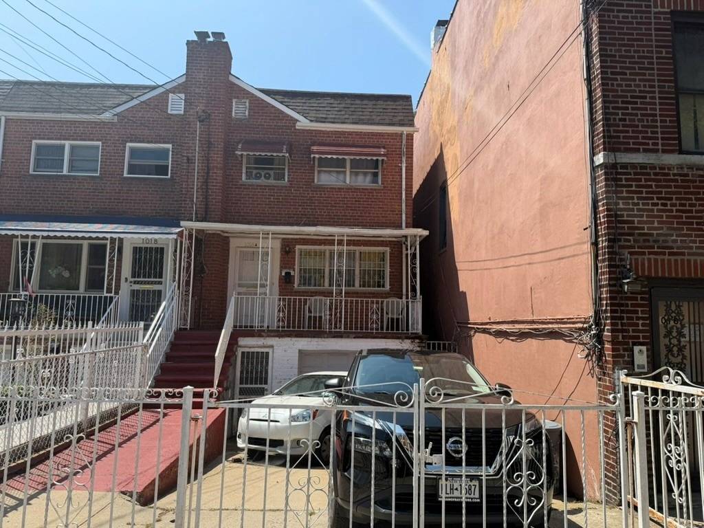1018-A East 214th Street — photo