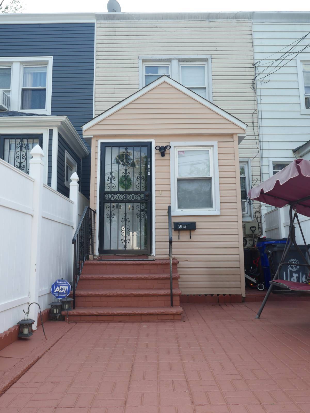 11816 155th Street — photo