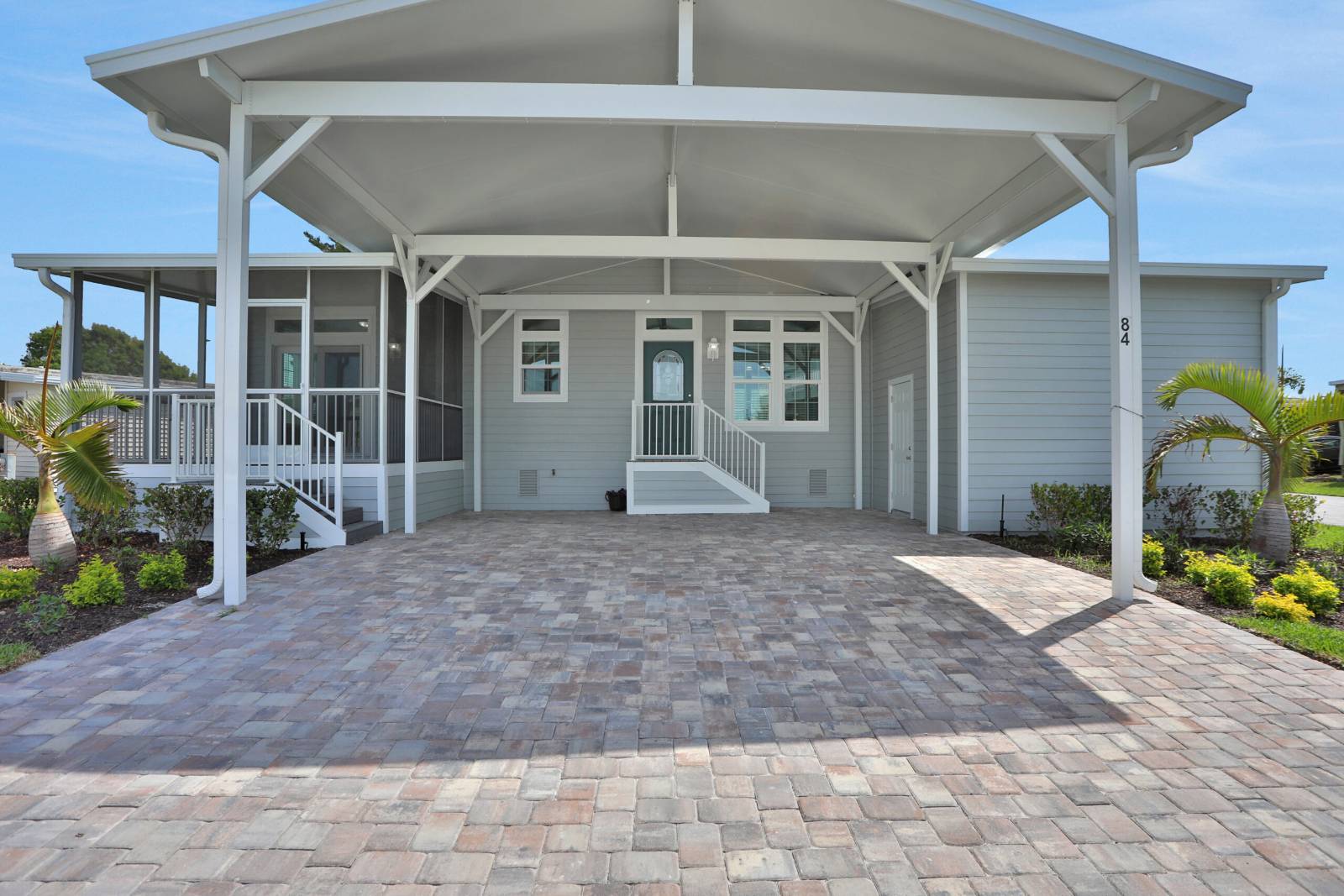 84 S Harbor Drive — photo