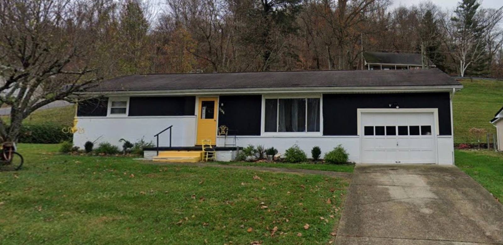 1144 Normandy Dr — photo