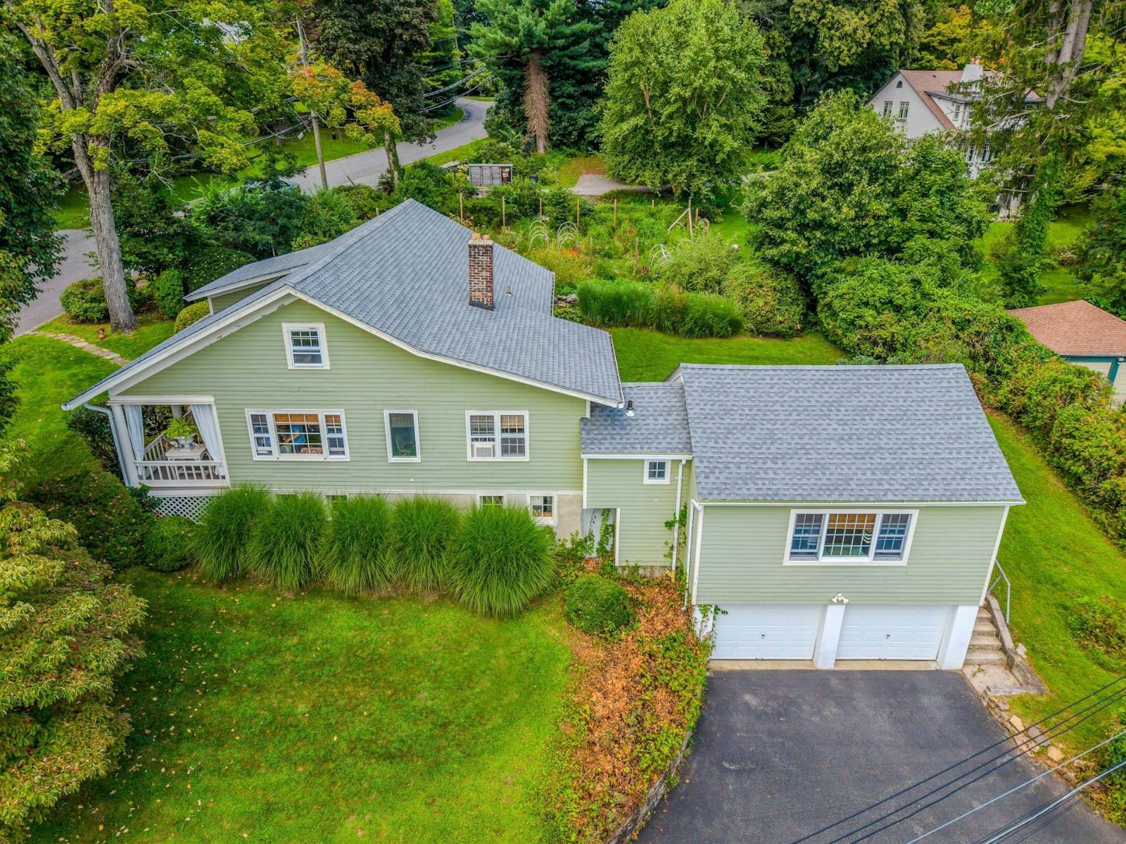 35 Grandview Ave — photo