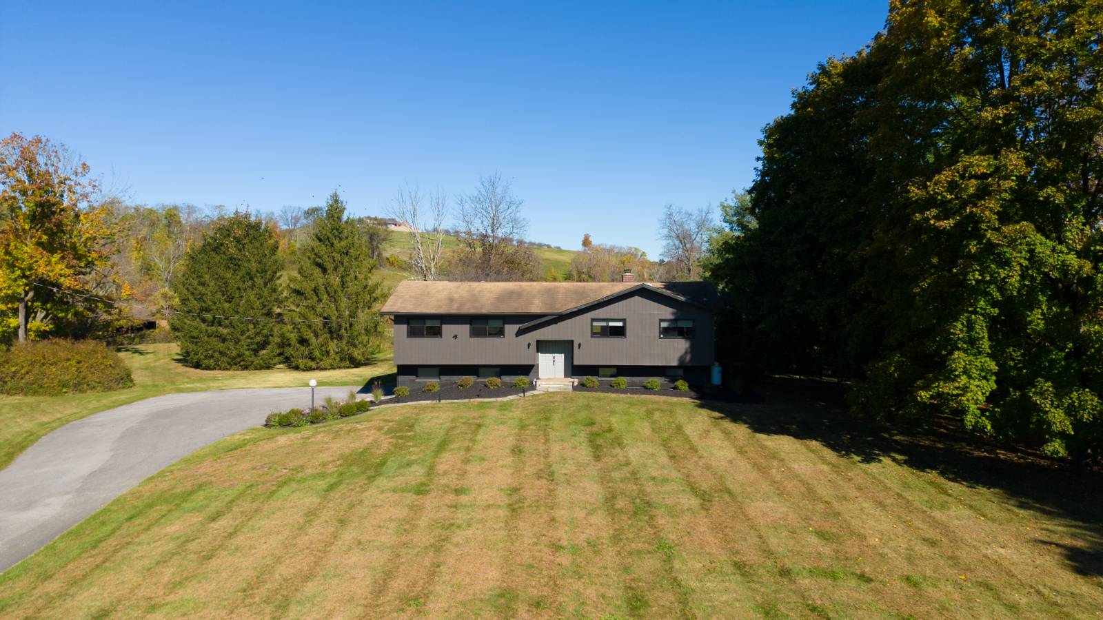 1473 Hollow Road — photo