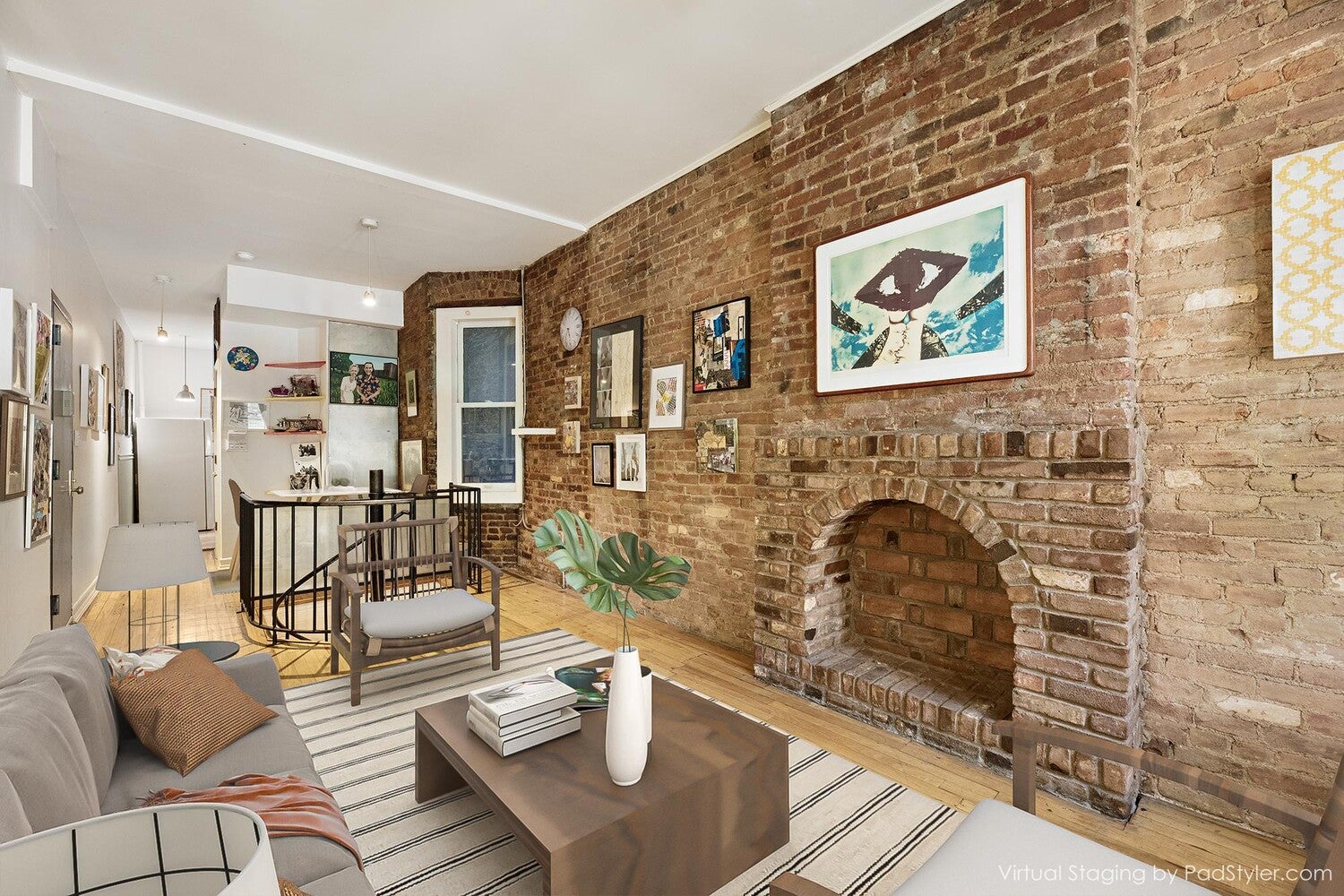 335 West 21st Street Fe — photo